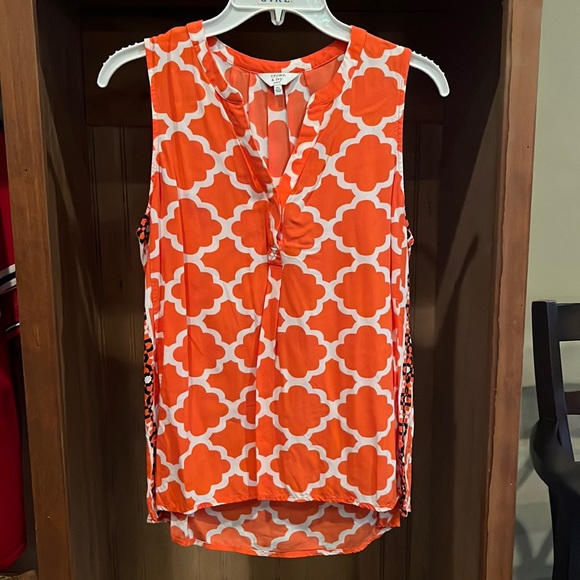 crown & ivy Tops - NWOT LP orange and white sleeveless blouse